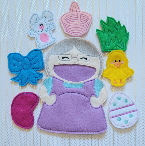 Old Lady Who Swallowed a Chick Finger Puppet Set